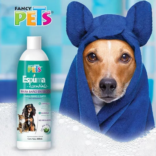 Kit de Baño en Seco para Perro y Gato | Espuma, Cepillos, Toallitas, Pasta Dental, Fragancia y Collar Antipulgas | Limpieza Fácil y Sin Agua